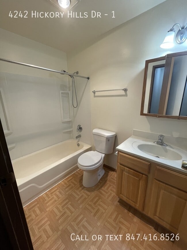Building Photo - 4242 Hickory Hills Dr