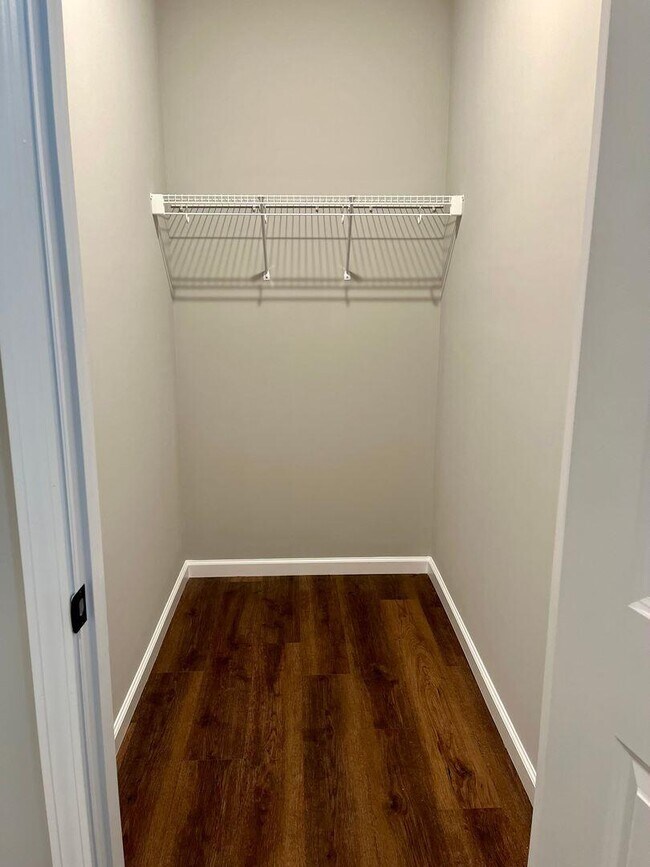 Building Photo - 111 Juniper Path