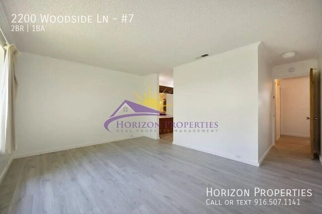 Building Photo - 2200 Woodside Ln