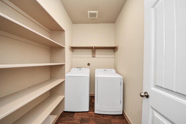 Building Photo - 5234 Corbridge Glen Ct