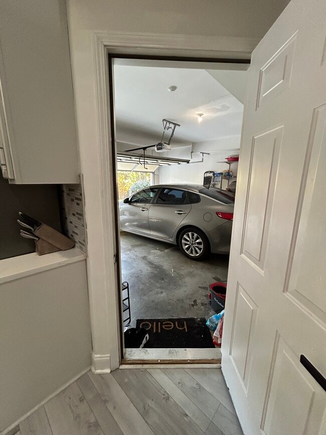 Building Photo - 2535 Village Creek Landing SE