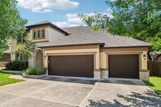 Building Photo - 10501 Nicolet Way