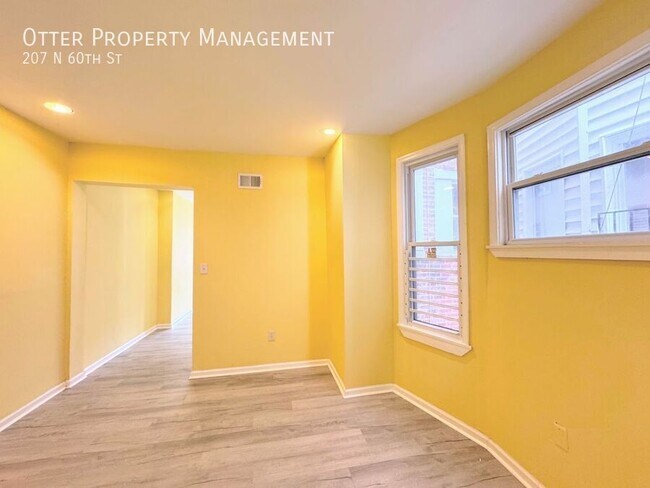 Building Photo - 207 N 60th St