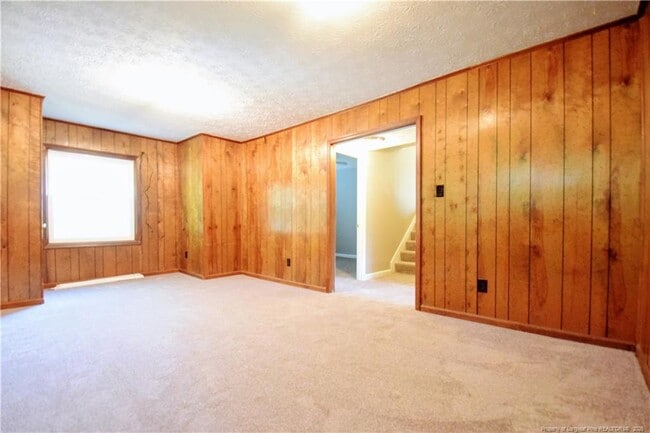 Building Photo - 211 Livermore Dr