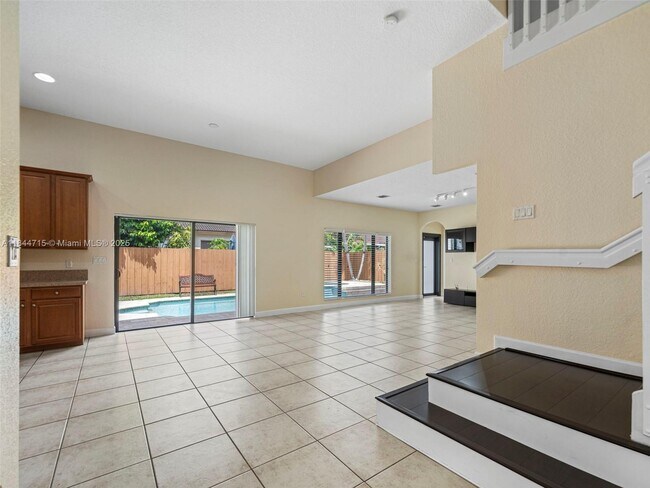 Building Photo - 1438 SW 154th Ct