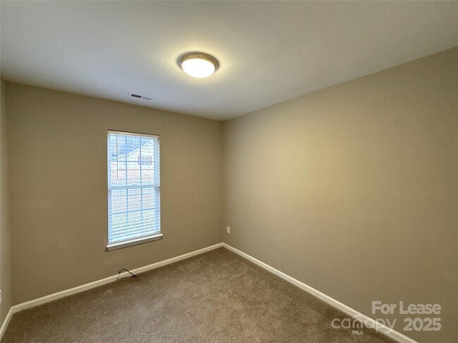 Building Photo - 3631 Joel Turner Dr