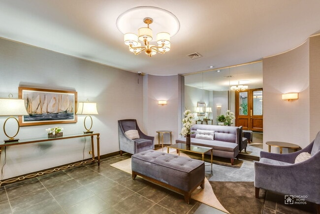 Building Photo - 720 W Gordon Terrace