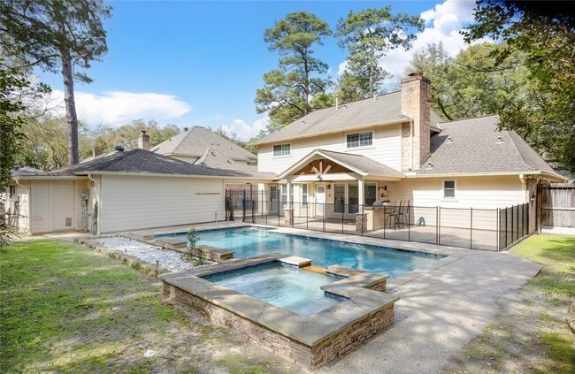 Building Photo - 5415 3 Oaks Cir