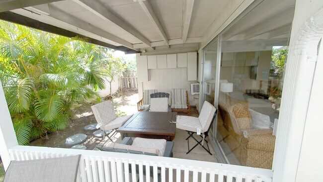 2nd private outdoor sitting area - 426 Ilimano St