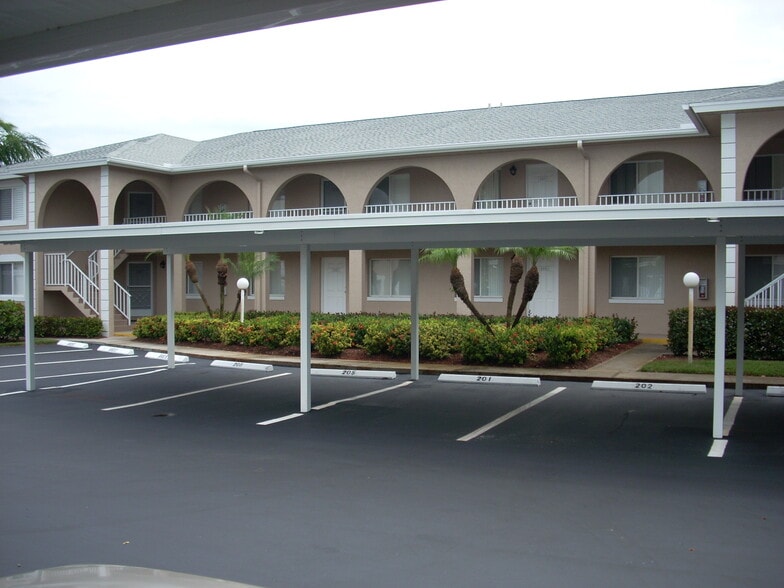 Covered parking - 232 Pebble Beach Blvd