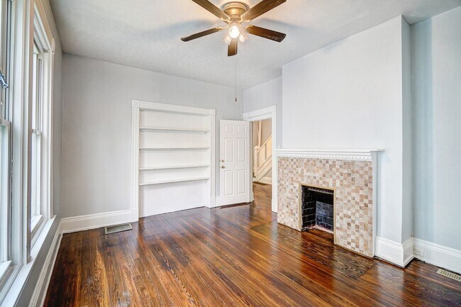 Building Photo - 870 Rockdale Ave