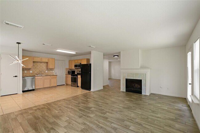 Building Photo - 6942 Shining Sumac Ave