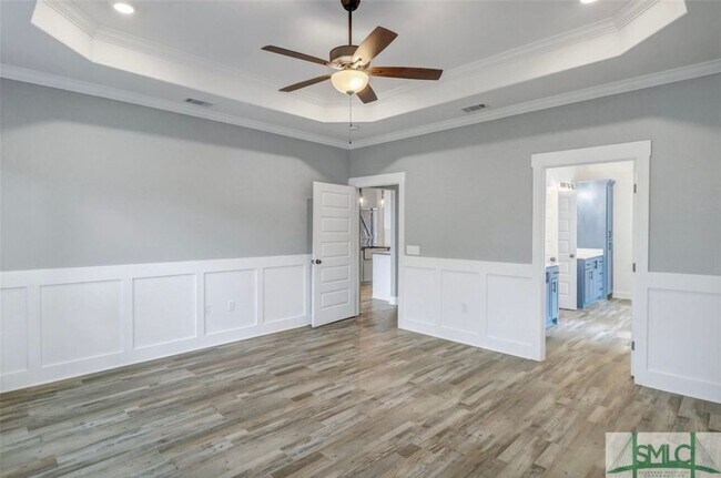 Building Photo - 421 Bear River Dr