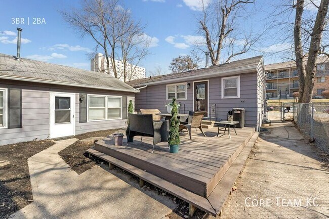 Building Photo - 3906 Booth St