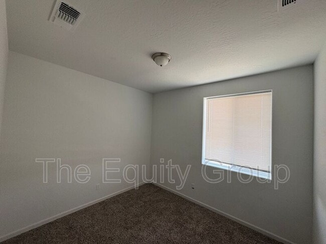 Building Photo - 1011 W Payson Ave