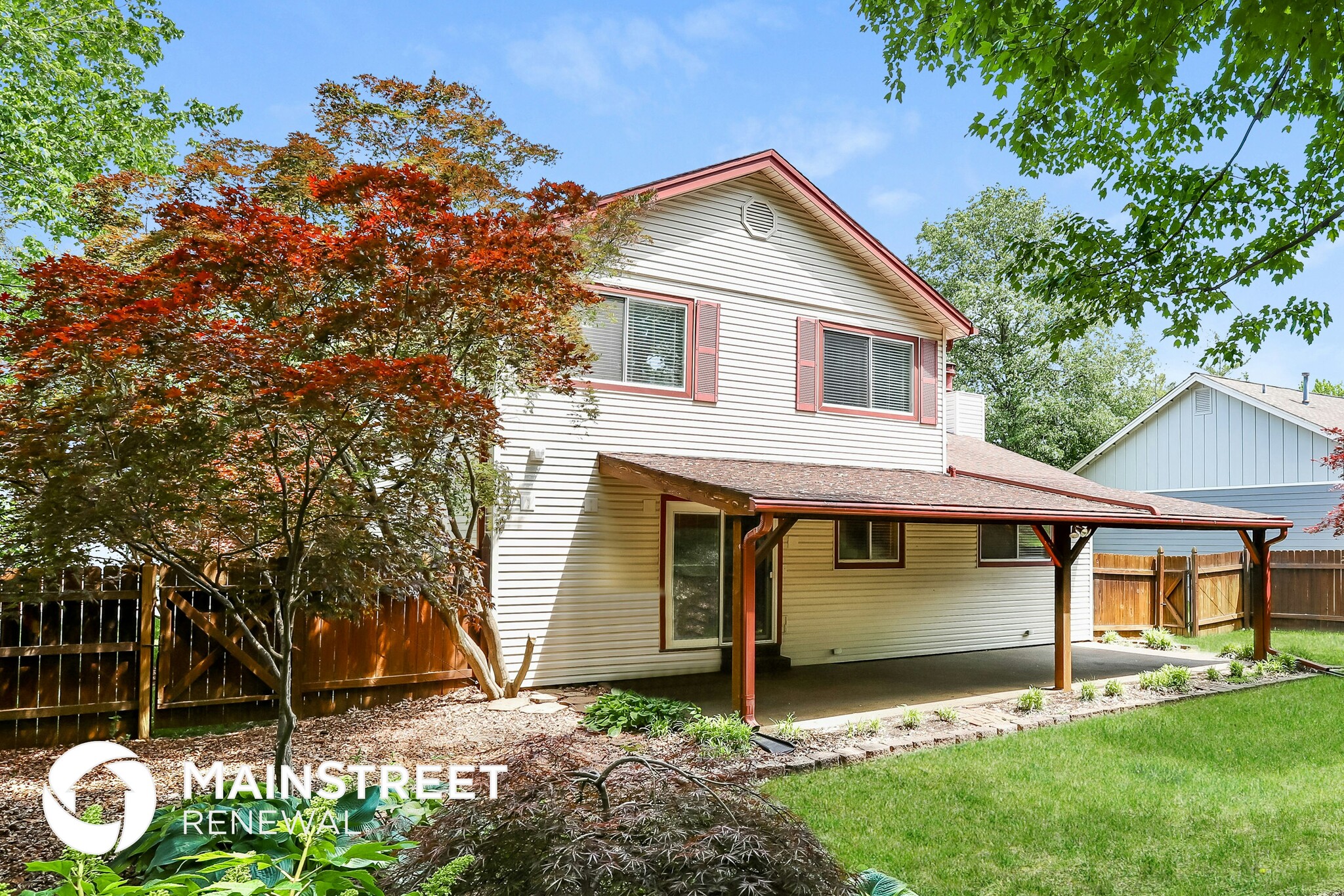 Building Photo - 1133 Treetop Village Dr