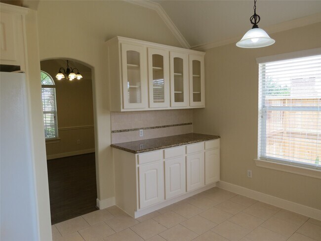 Building Photo - 12603 Watercress Park