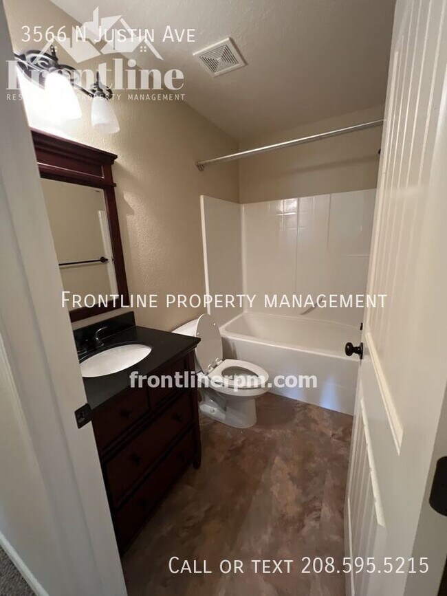 Building Photo - 3566 N Justin Ave