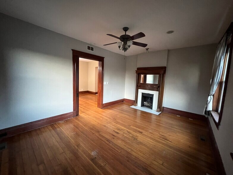 BR3/Office - 3457 Arsenal St