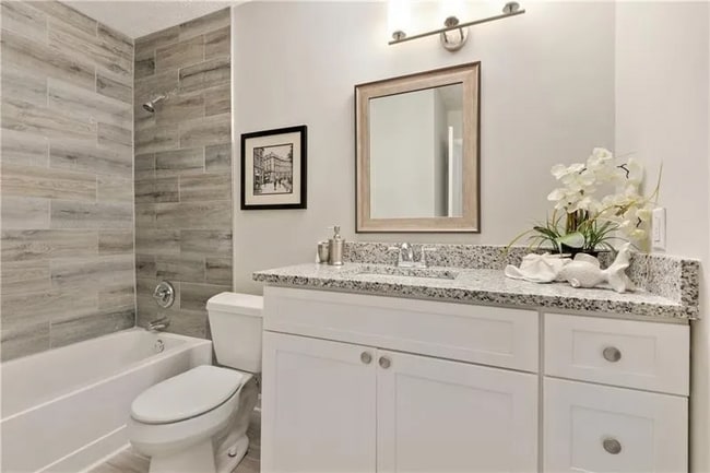 Building Photo - 901 Country Park Dr