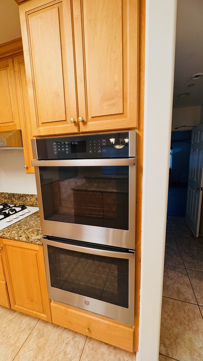 All new appliances - double oven - 2107 Plant Ave