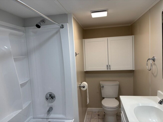 Building Photo - 810 Hayes Crossing Rd