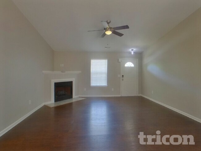 Building Photo - 204 Yukon Dr