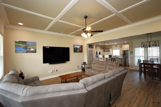 Building Photo - 3905 Crusader Ct