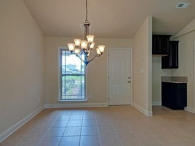 Building Photo - 207 Healey Dr