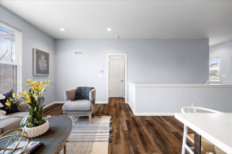 Building Photo - 731 N 74 St