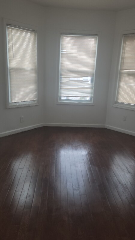 Building Photo - 157 Myrtle Ave