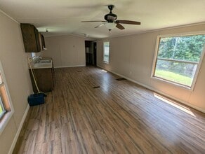 Building Photo - 113 Goheels Dr