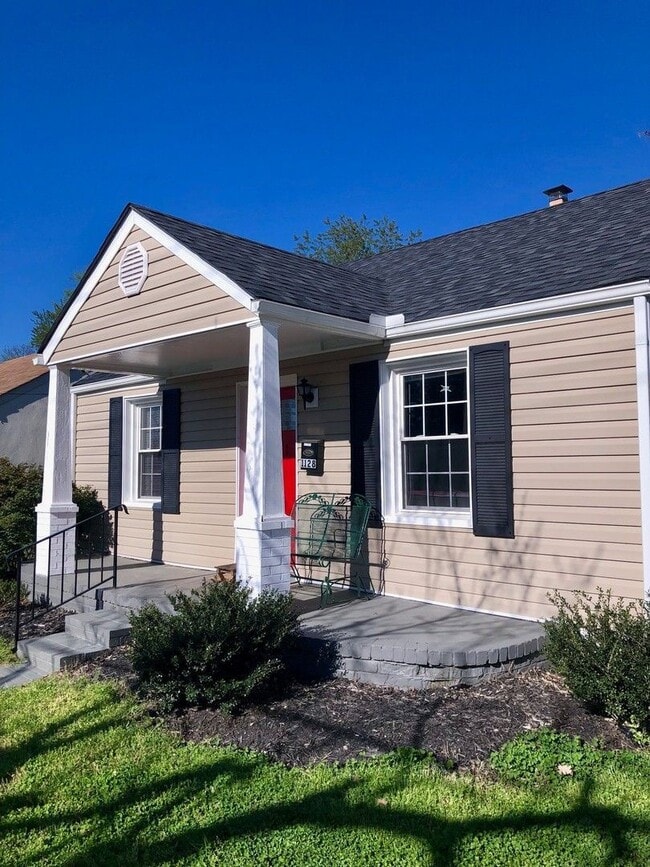 Building Photo - 1128 Sumpter St