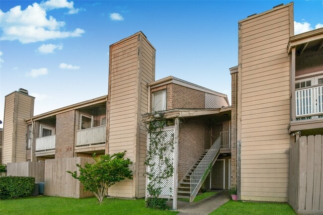 Building Photo - 10211 Sugar Branch Dr