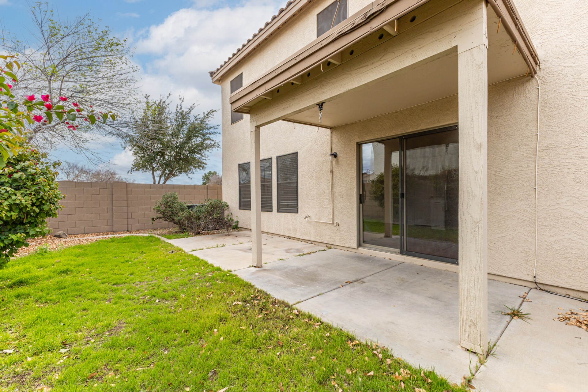 Building Photo - 1043 S San Vincente Ct