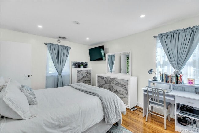 Building Photo - 35 Grant Blvd