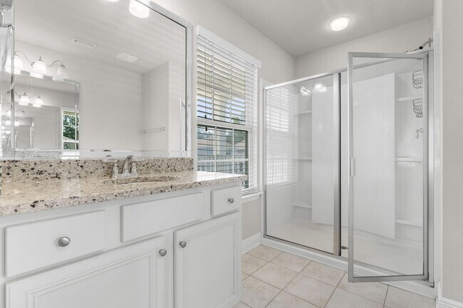 Building Photo - 163 Mosaic Oaks Cir