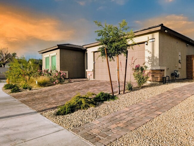 Building Photo - 3716 Etendre Ct