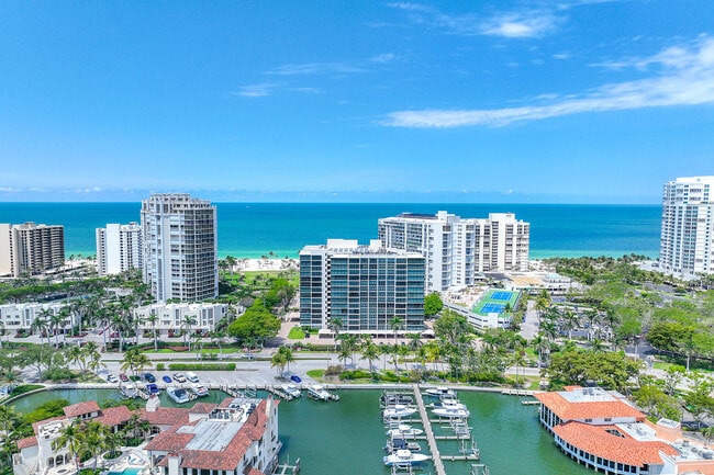Building Photo - 4031 Gulf Shore Blvd N
