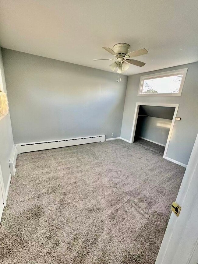 Building Photo - 519 N Park St