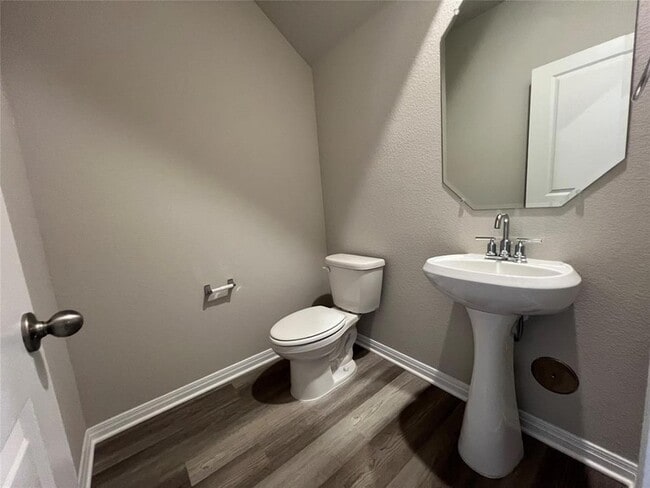 Building Photo - 1850 Settlers Glen Dr