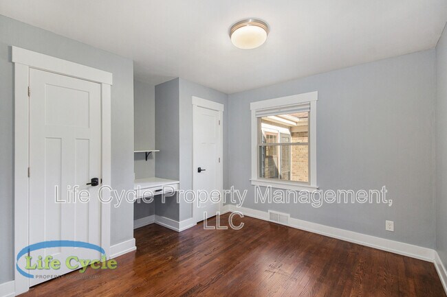 Building Photo - 1055 Lake Michigan Dr NW