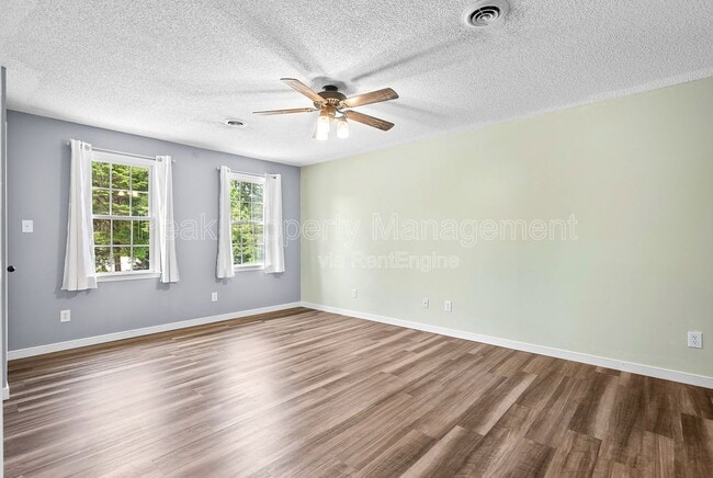 Building Photo - 5824 Silver Fox Ln