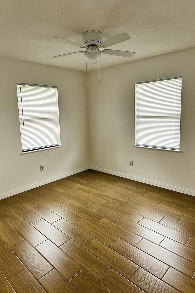 Building Photo - 1892 SW Biltmore St