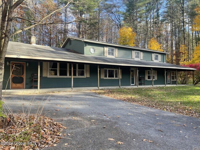 Primary Photo - 20 Bear Brook Rd