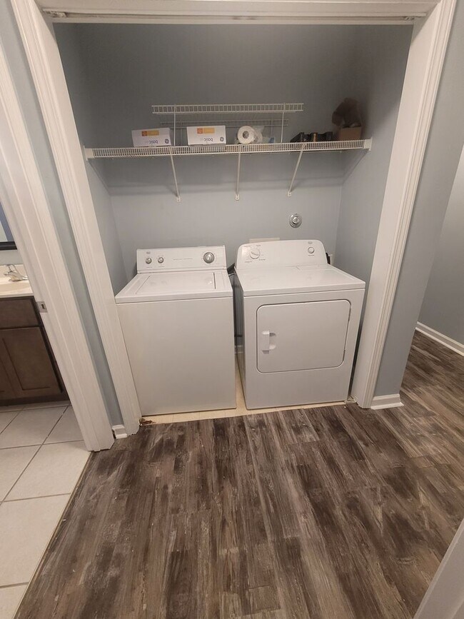 Building Photo - G5132-B