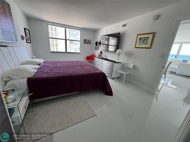 Building Photo - 1010 S Ocean Blvd