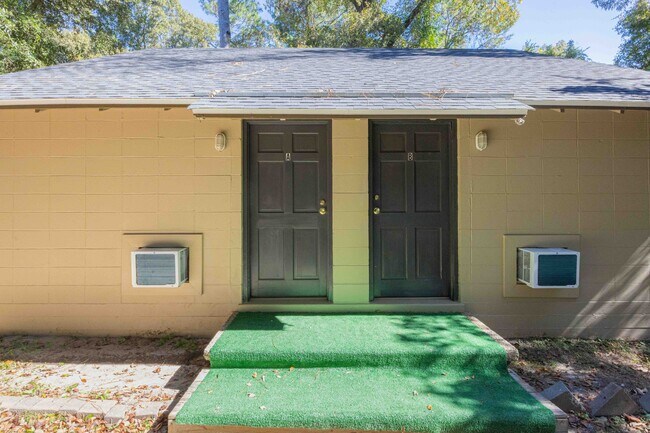 Building Photo - 30928 Spanish Oaks Dr W