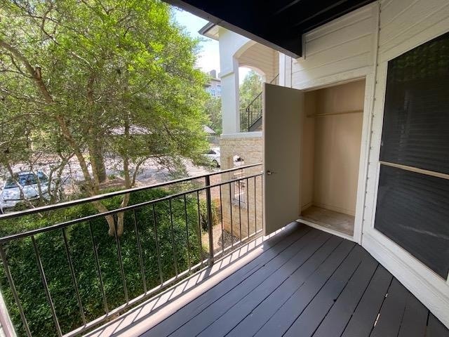 Building Photo - 6000-10 Shepherd Mountain Cove