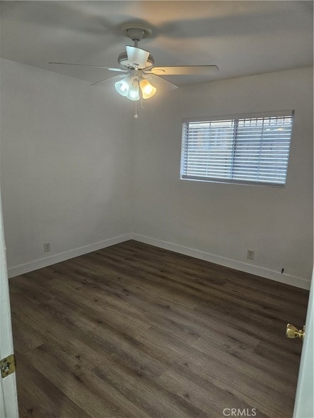 Building Photo - 1814 W Houston Ave